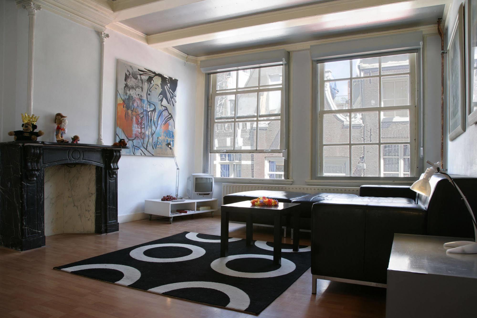 Ultraviolet Studios Amsterdam Exteriör bild